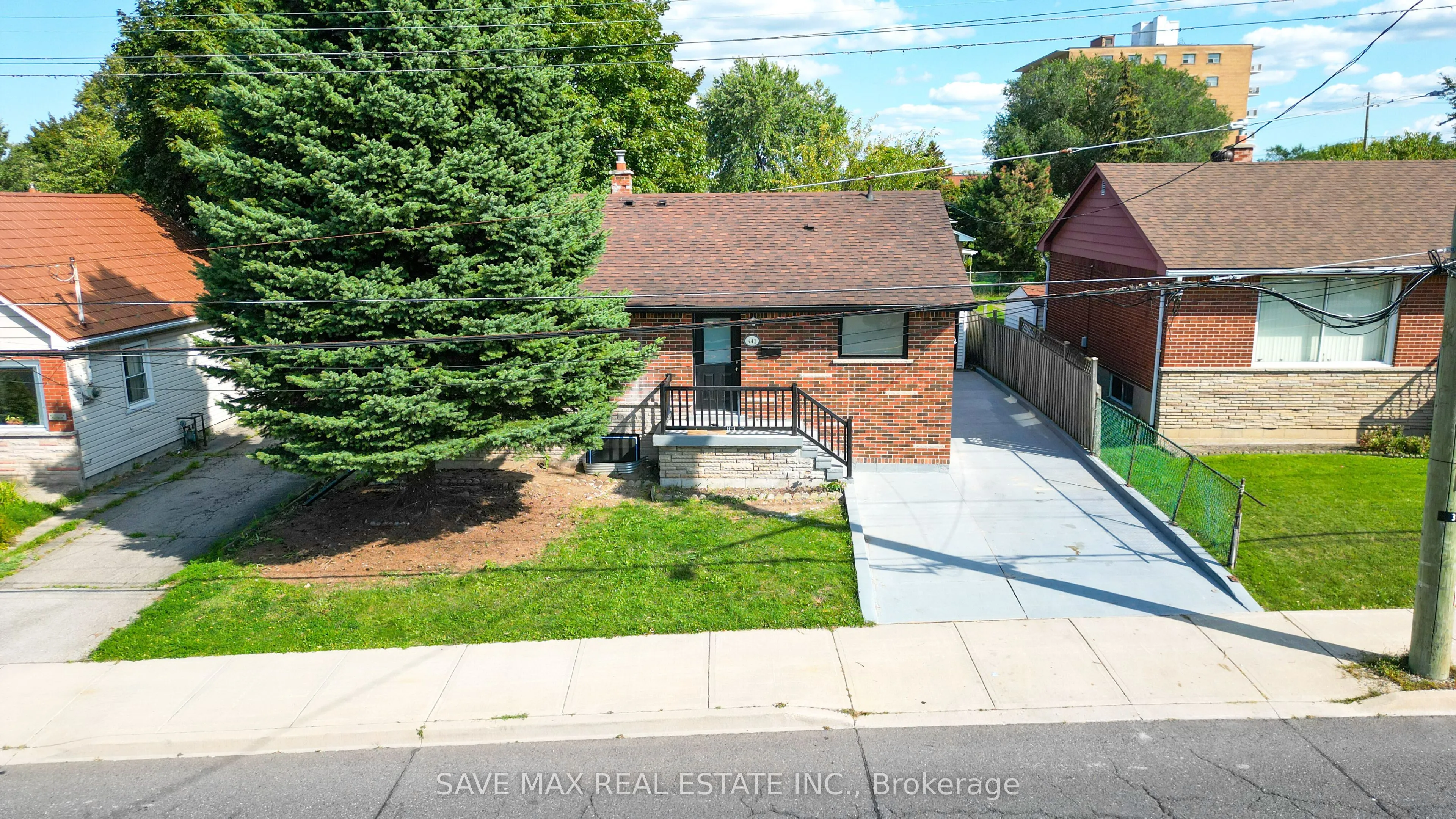 441 West 5th Street, ON L9C 3P5