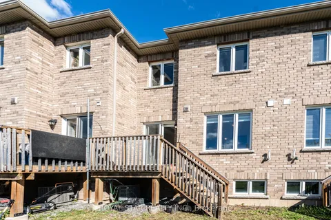 170 Esther Crescent, ON L3B 5N5