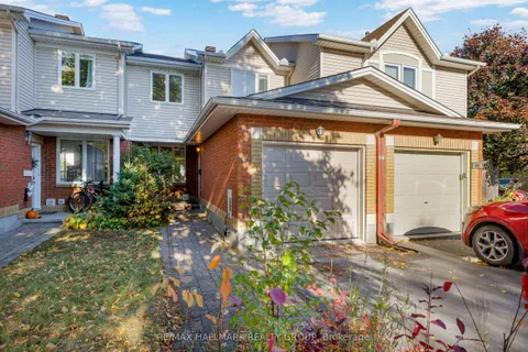 104 Banchory Crescent, ON K2K 2V2