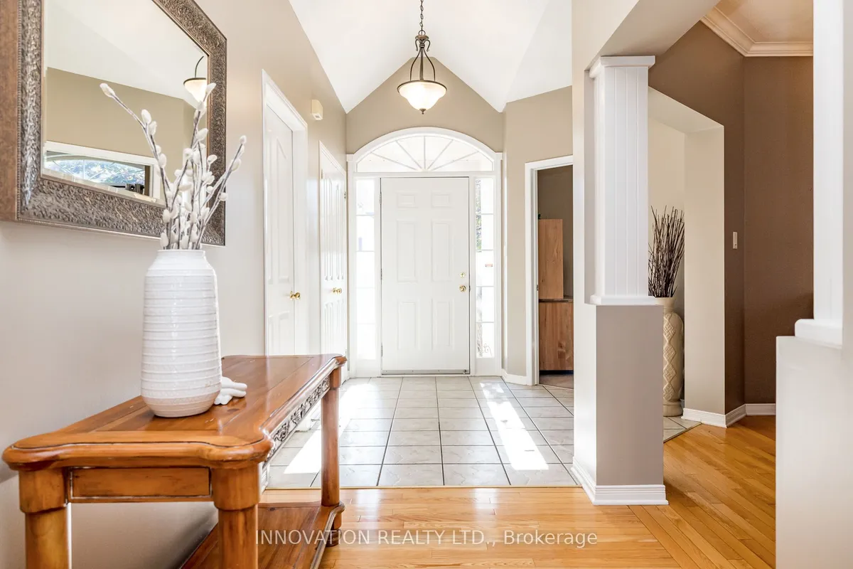 25 Kyle Avenue, ON K2S 1G9