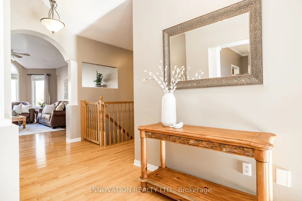 25 Kyle Avenue, ON K2S 1G9