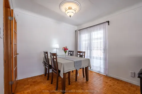 687 Harrow Place, ON K7M 5M1