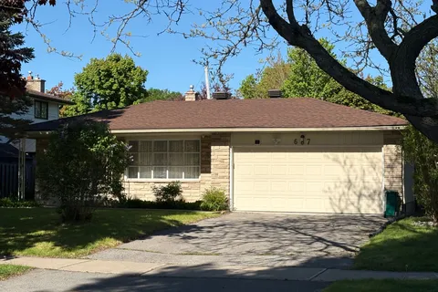 687 Harrow Place, ON K7M 5M1