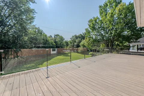 614 Guinevere Court, ON P1A 3N9