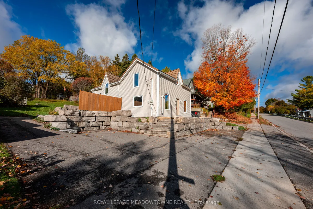 34 Crozier Street, ON L0N 1G0