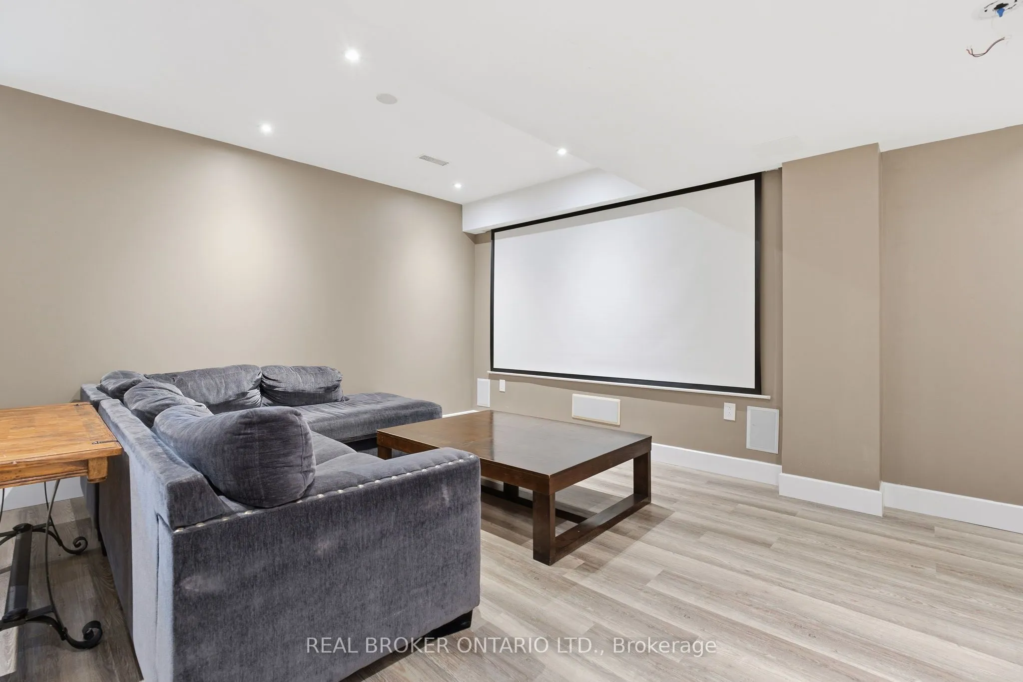 25 Merritt Lane, ON N3T 0E9