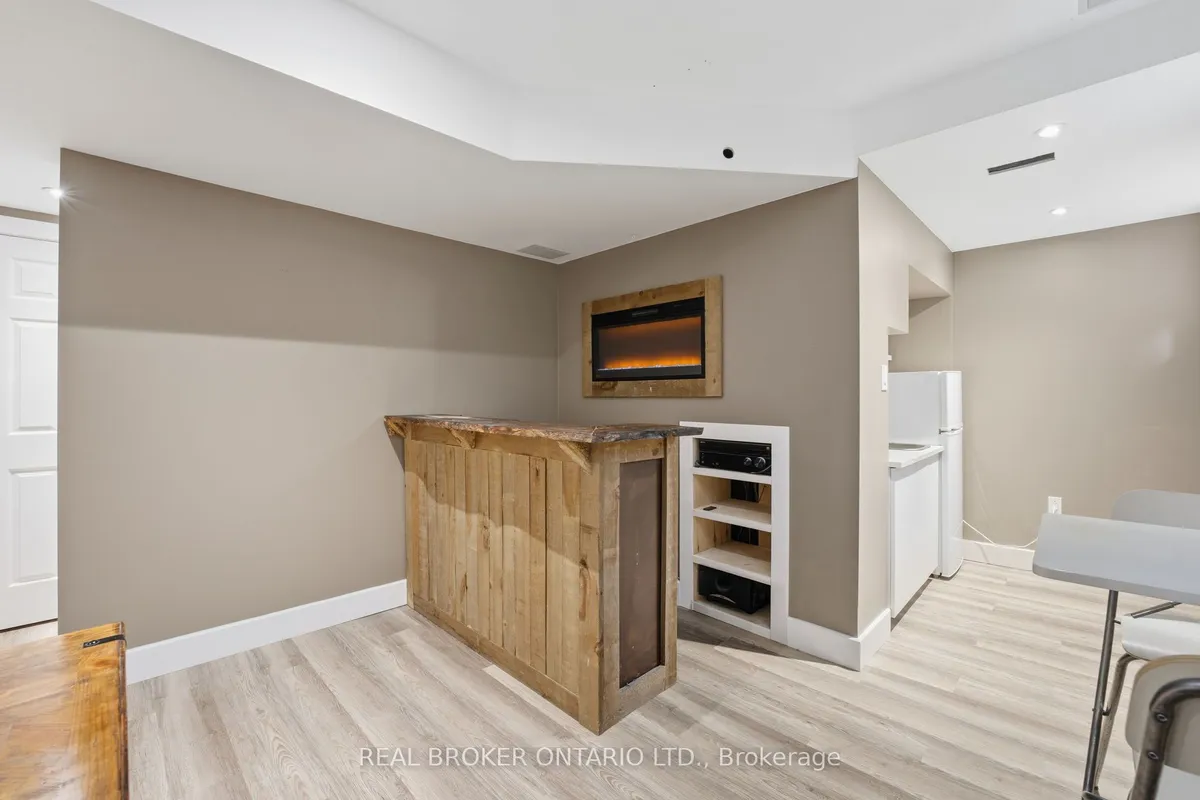 25 Merritt Lane, ON N3T 0E9