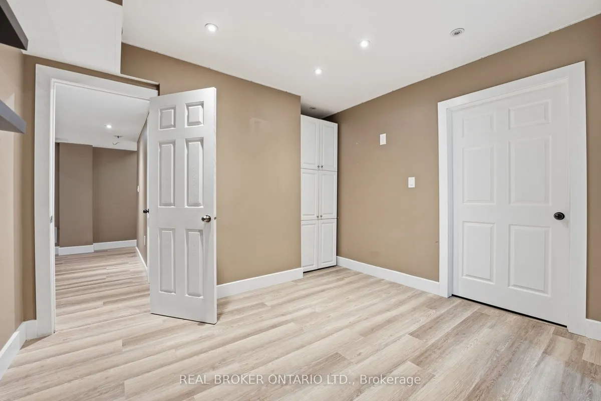 25 Merritt Lane, ON N3T 0E9