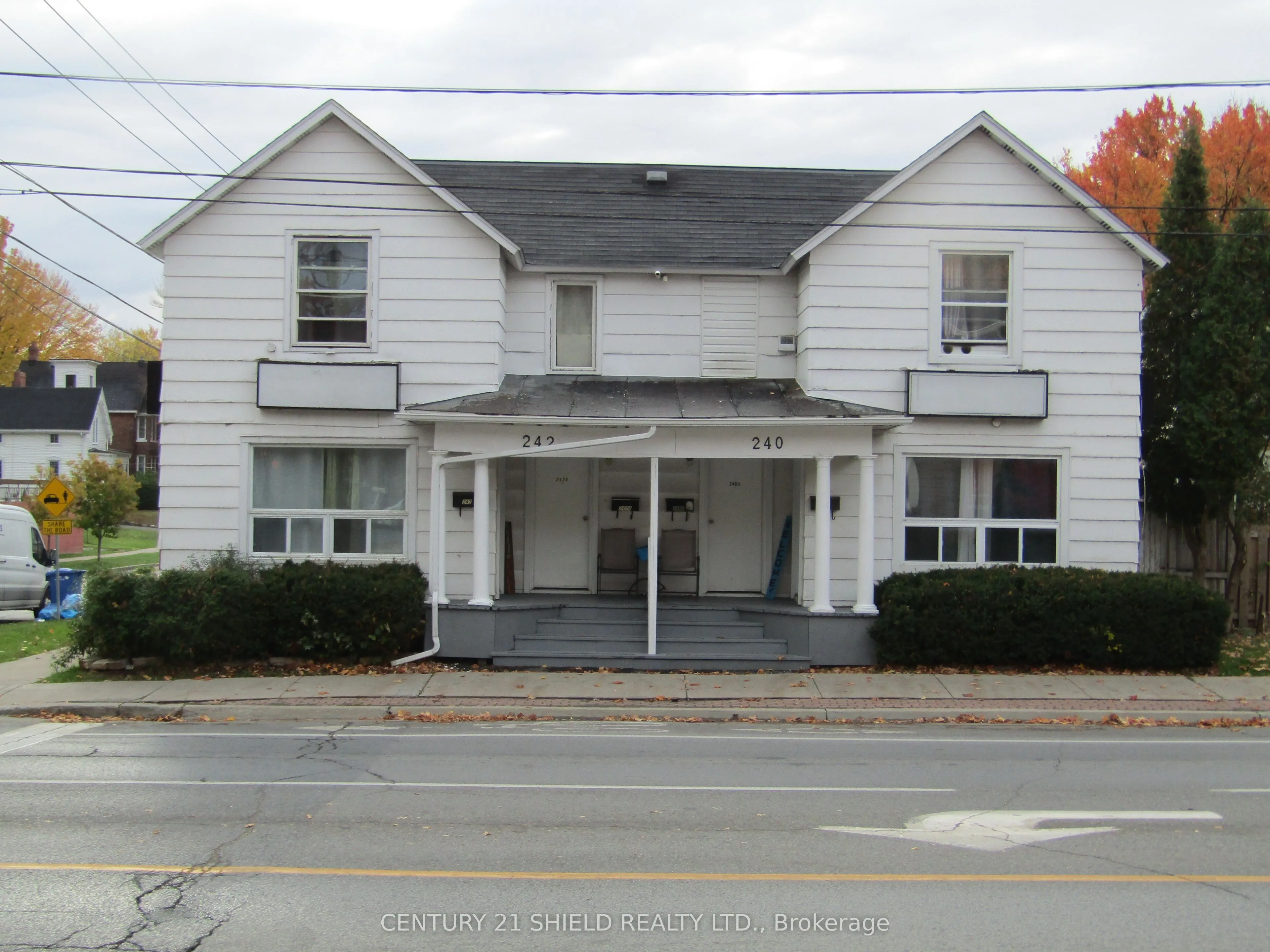 240-242 Second Street, ON K6H 1Y7