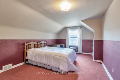 10 Parkside Drive, ON N4G 3Z9