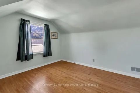 10 Parkside Drive, ON N4G 3Z9