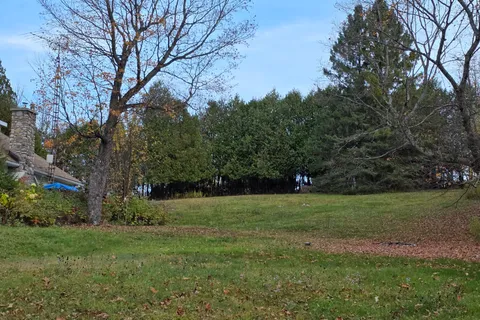 10416 Highway 118 N/A, ON K0M 1S0