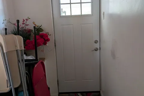 393 Donald Street, ON K1K 1M2