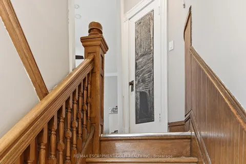 180 Ontario Street, ON L2R 5K9