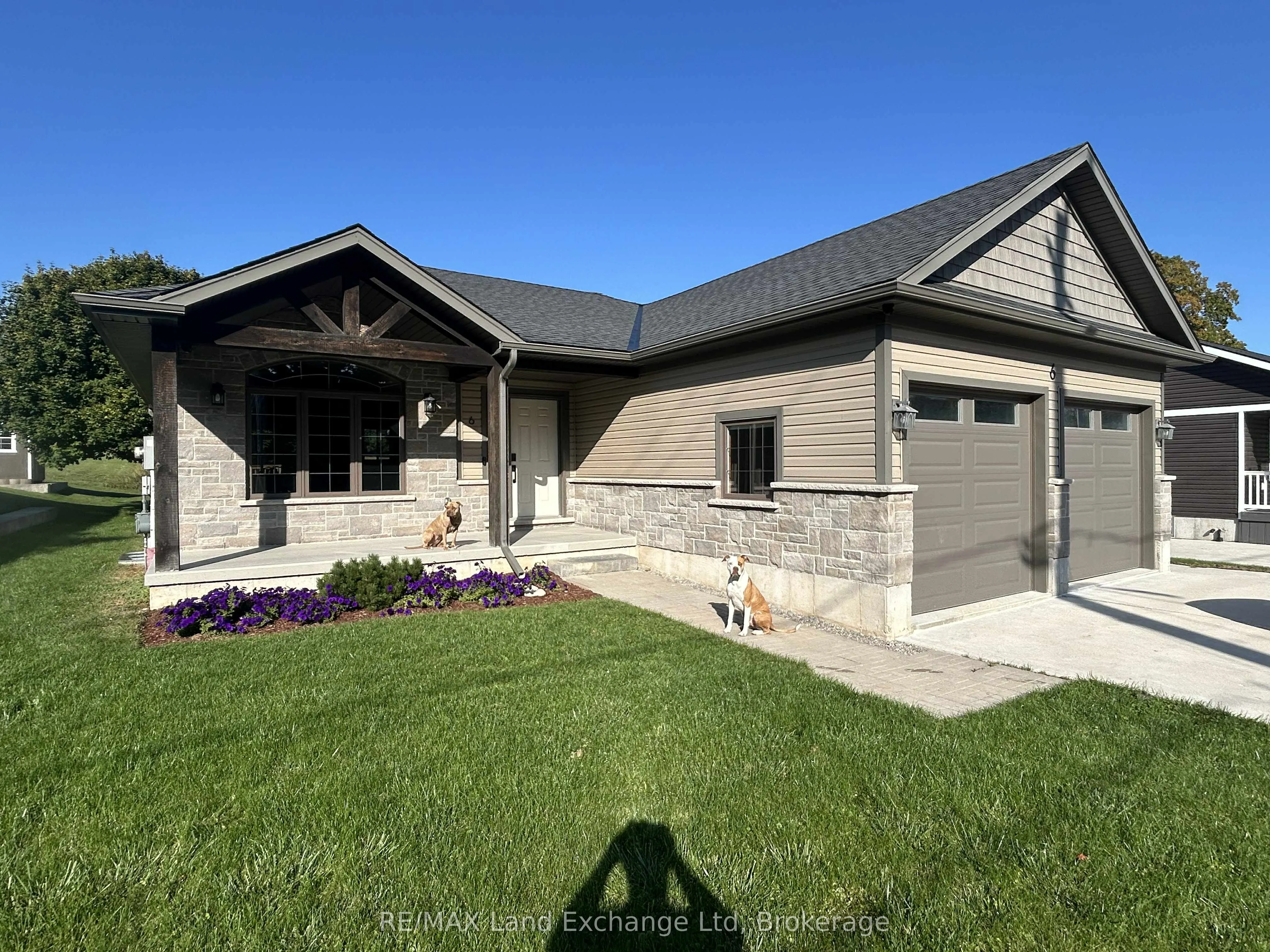 6 Janet Street, ON N0G 2S0