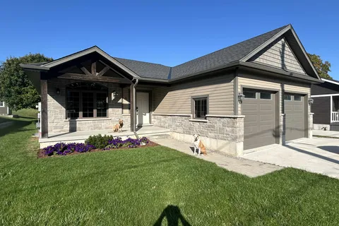 6 Janet Street, ON N0G 2S0