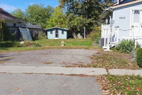 V/L ROXBOROUGH Avenue, ON L0S 1B0