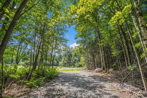 8014 Parkway Road, ON K0A 2P0