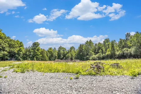 8014 Parkway Road, ON K0A 2P0