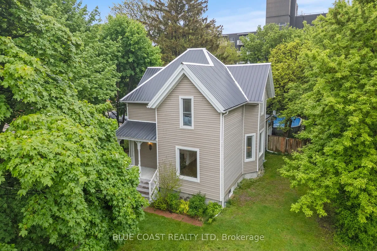 156 Queen Street, ON N7T 2R1