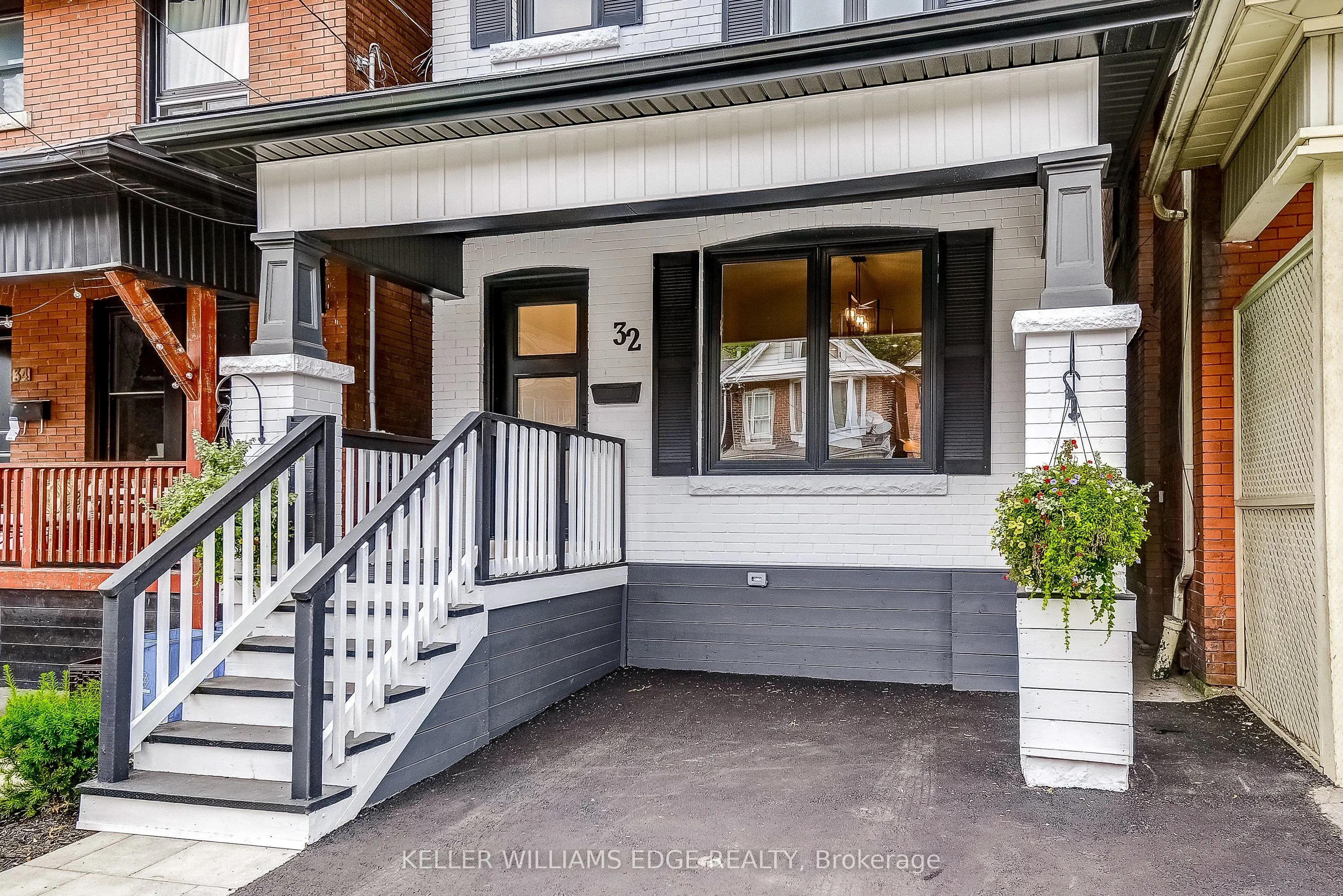 32 Cumberland Avenue, ON L8M 1Y7