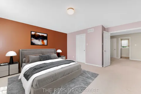 97 Black Bear Way, ON K2S 2G6