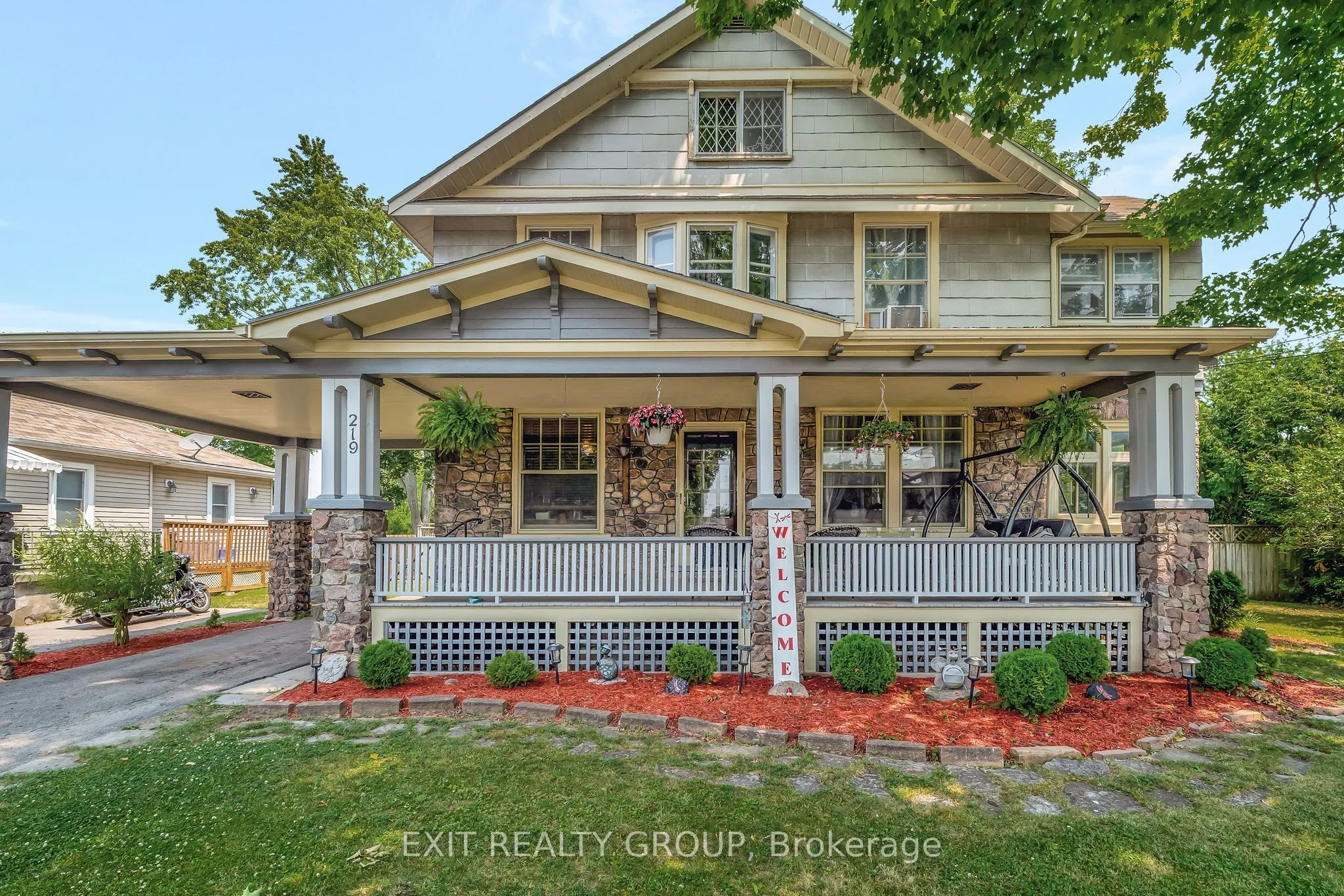 219 East Street, ON K7R 1T2