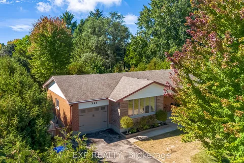 348 Caradoc Street, ON N7G 2P4