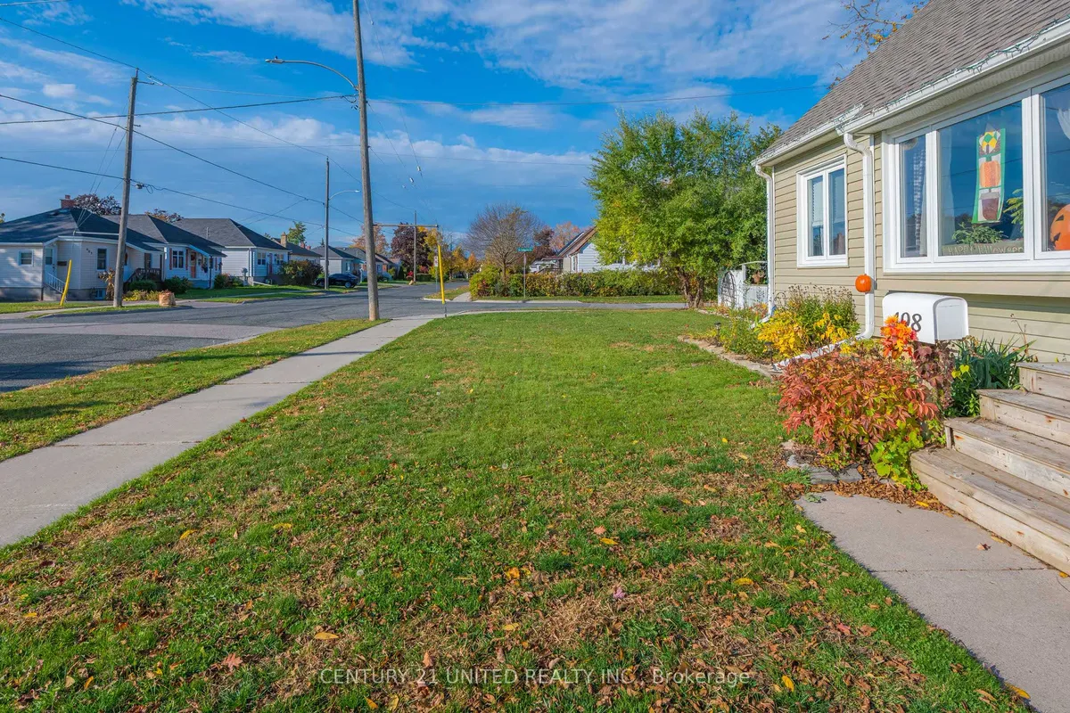 498 Howden Street, ON K9J 4B3