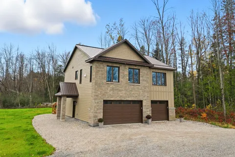 665 Drummond 5b Concession, ON K7H 3C8