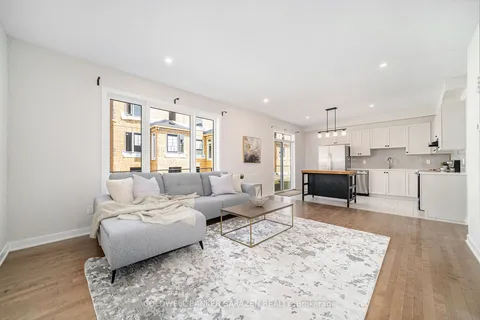 1813 Haiku Street, ON K2J 6H3