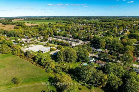 1032 PINE Street, ON N1A 2M9