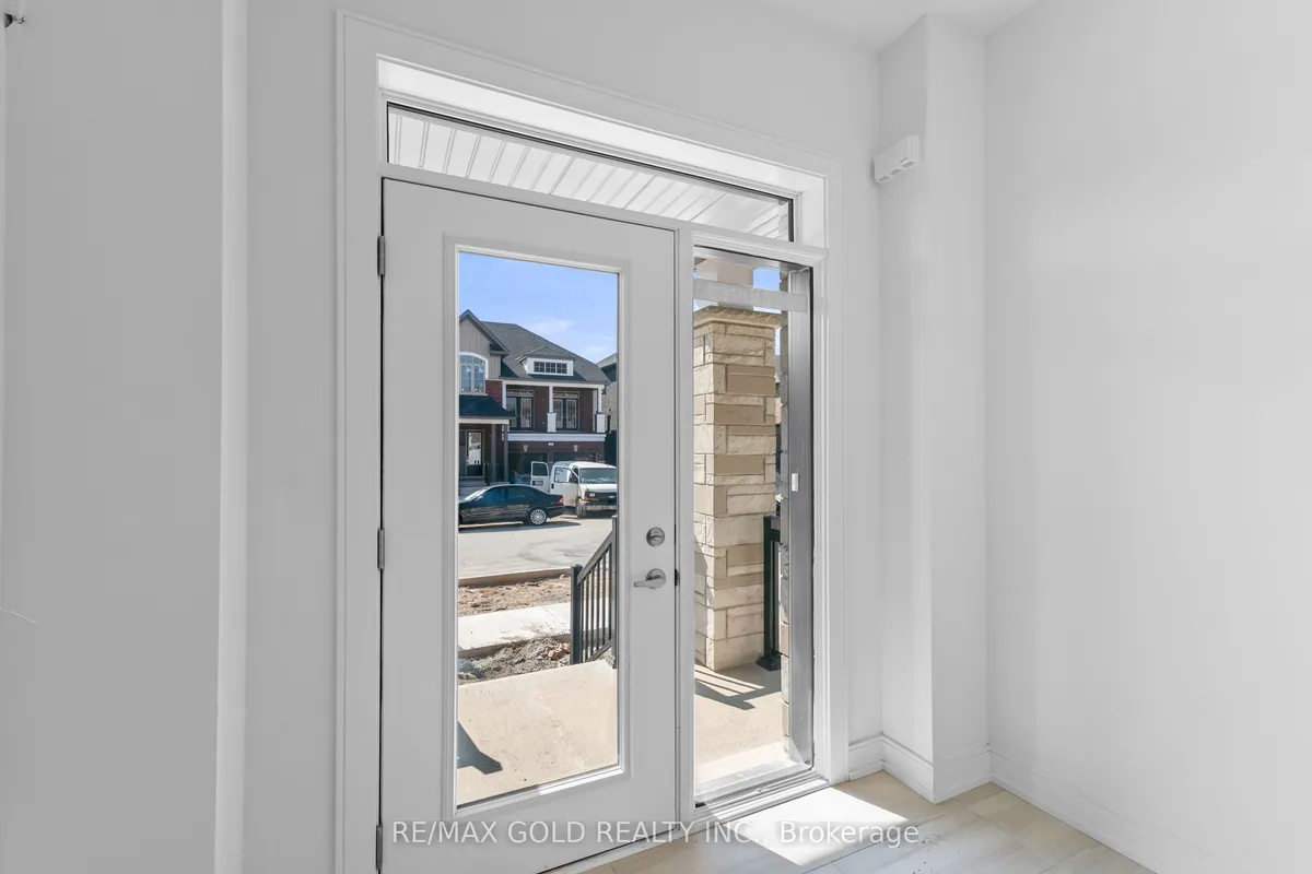 31 Stanley Leitch Drive, ON N0B 1T0