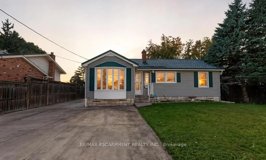 24 Hilda Street, ON L3C 3N2