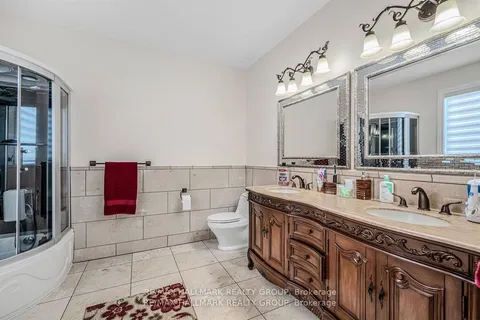 699 Ballycastle Crescent, ON K1X 0A4