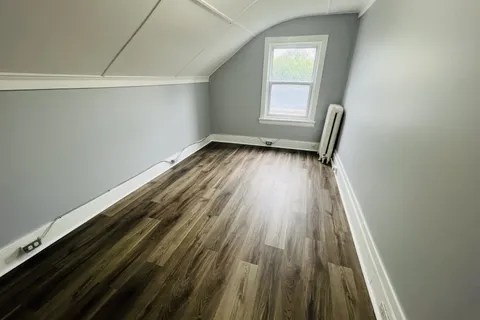 73 QUEEN Street, ON K8N 3M3