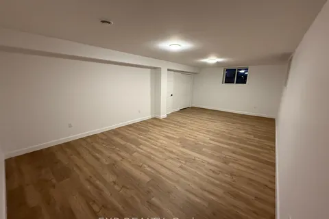 24 S Beech Street, ON K0C 1N0