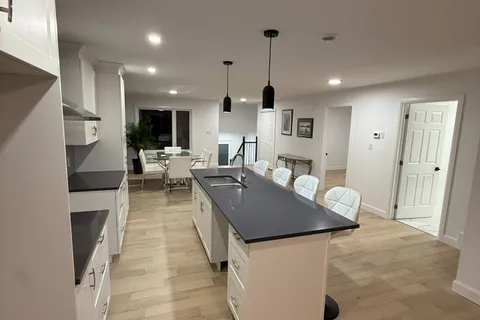 24 S Beech Street, ON K0C 1N0