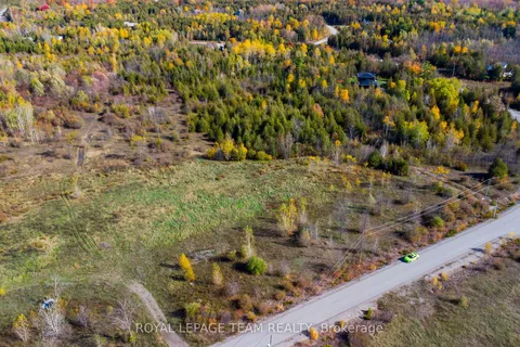 7911 Iveson Drive, ON K0A 2P0