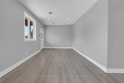 8 Nickel Street, ON L3K 1B1