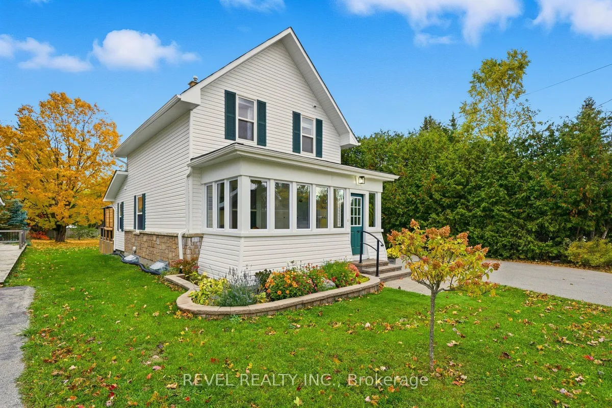 94 Elgin Street, ON K9V 3W7