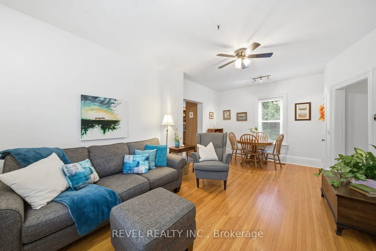 94 Elgin Street, ON K9V 3W7