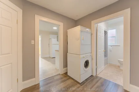 86 Albert Street, ON N2L 3S7