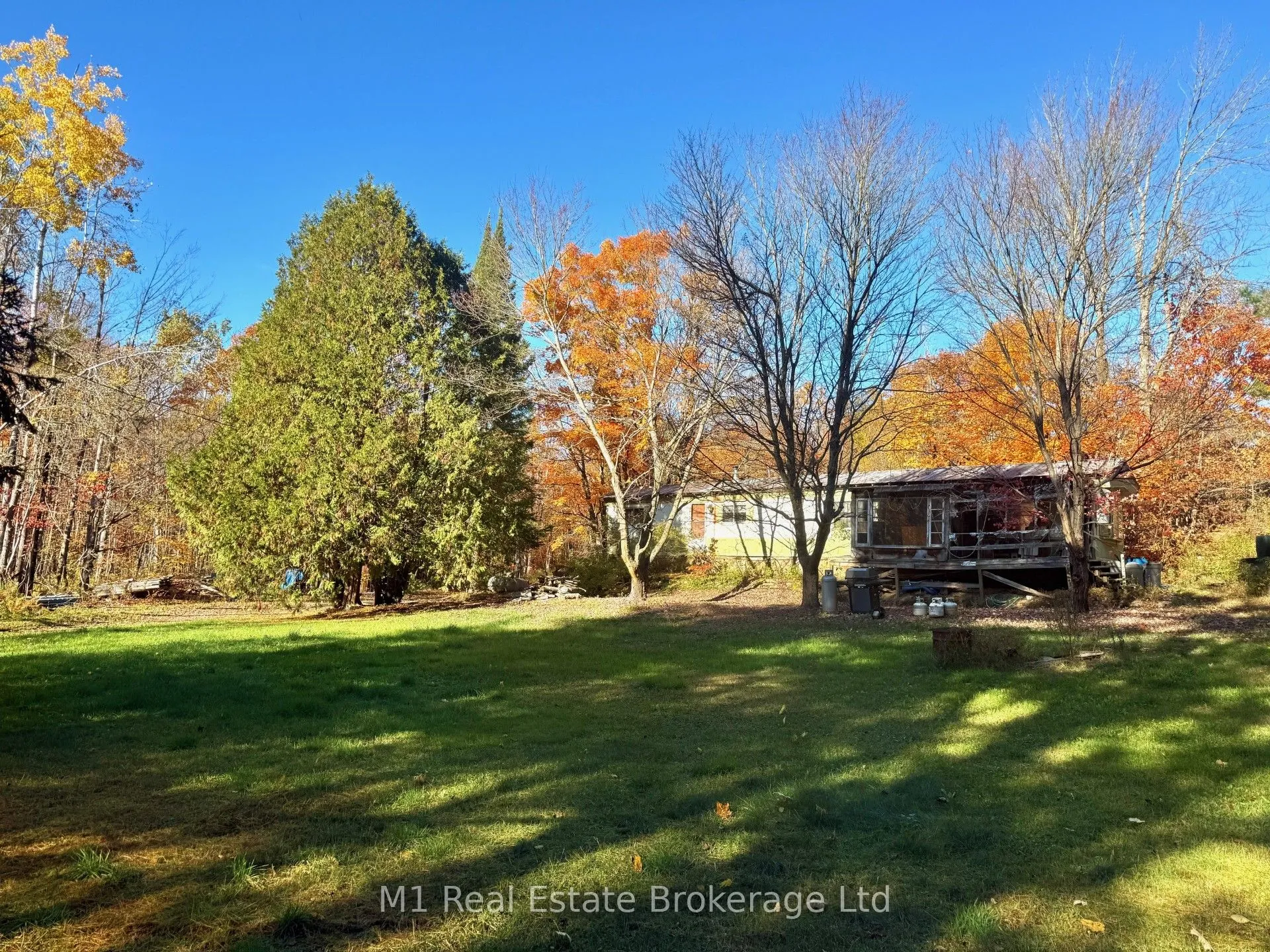 27 Chain Of Lakes Road, ON P0C 1H0