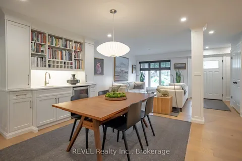 74 Montgomery Road, ON L3C 2Y3