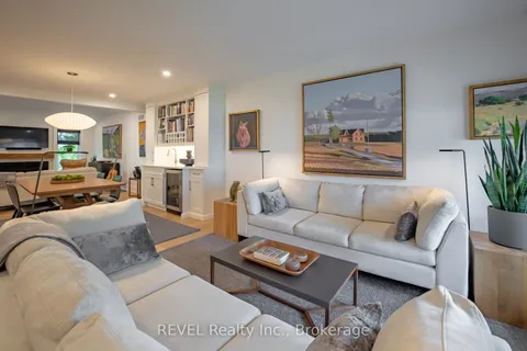 74 Montgomery Road, ON L3C 2Y3