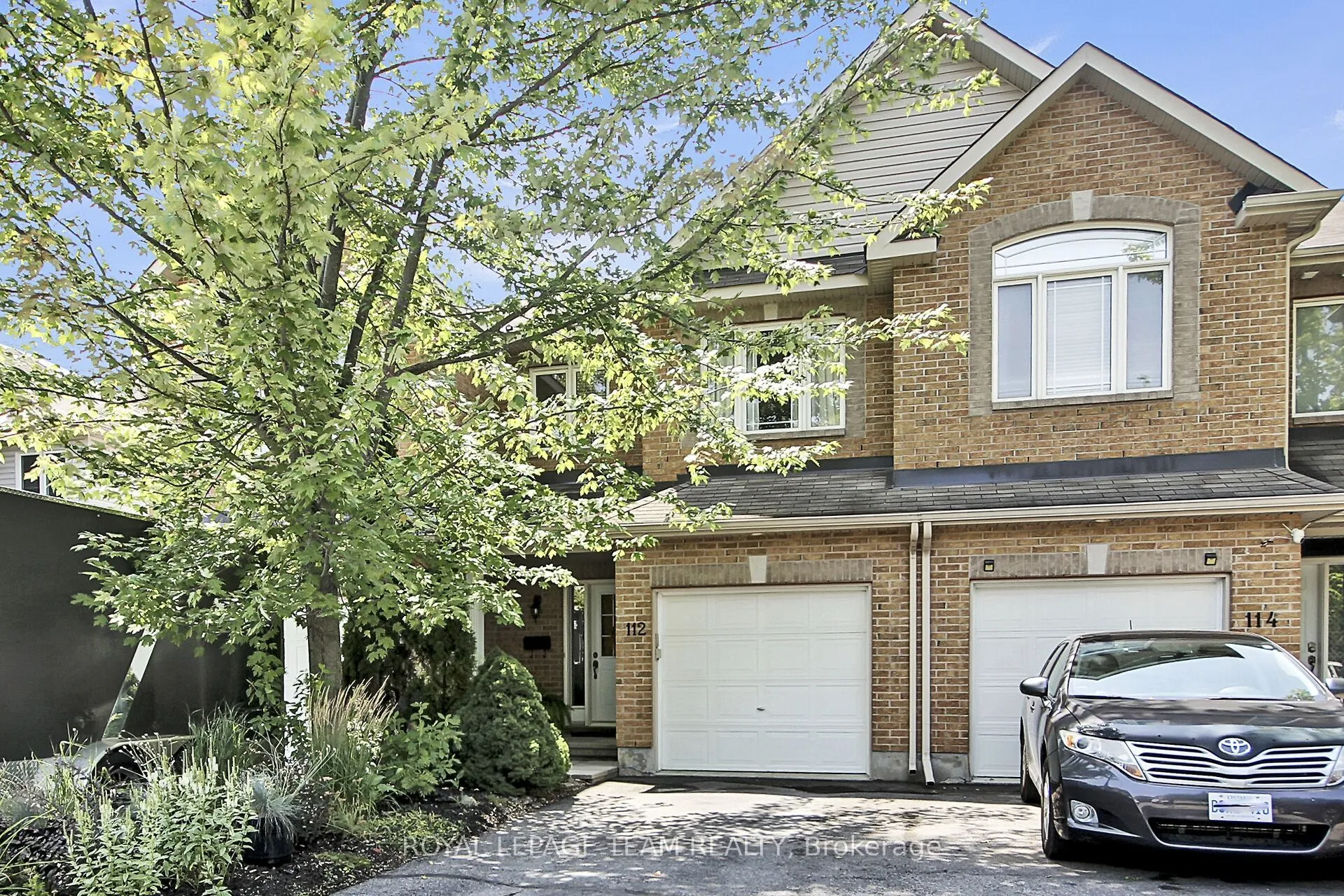 112 Talltree Crescent, ON K2S 0A9