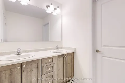 421 Adelaide Street, ON N0G 1A0