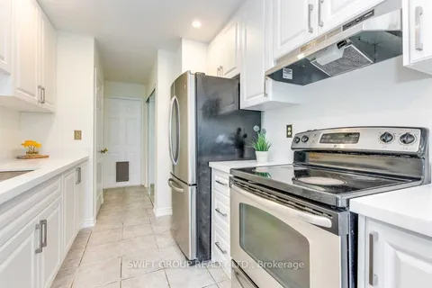 3 Perthshire Court, ON L9K 1R6