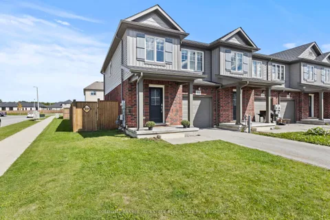 222 Heron Street, ON L3C 0G7